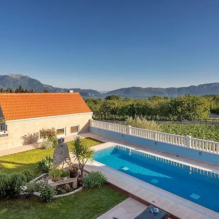 - Delic - Makarska Exklusiv Villa *